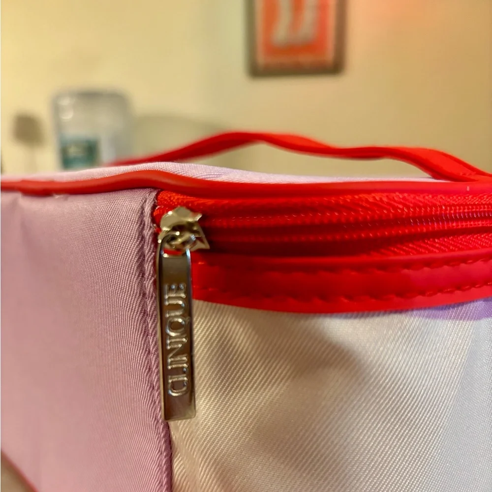 Clinique Spiral Makeup Bag with Secure Closure